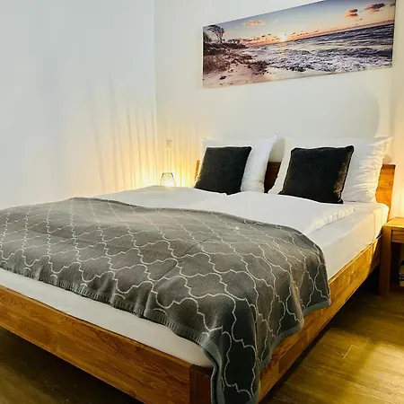 Nanis Hotel & Appartements-2